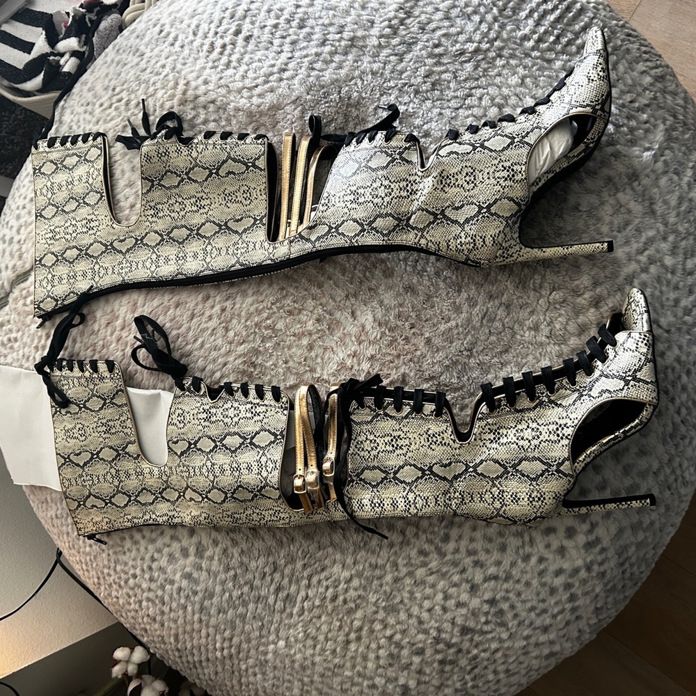 Hot Miami Styles Snake-Print Lace-Up Stiletto Boots in Cream and Black
